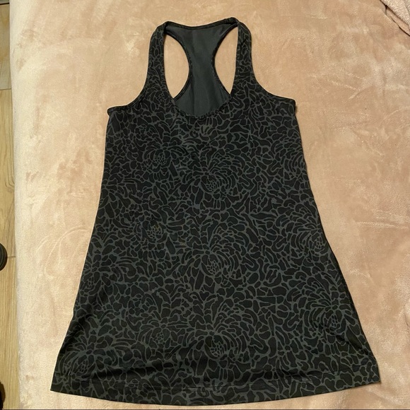 🖤Lululemon Racerback Tank Top🖤 - Picture 1 of 2